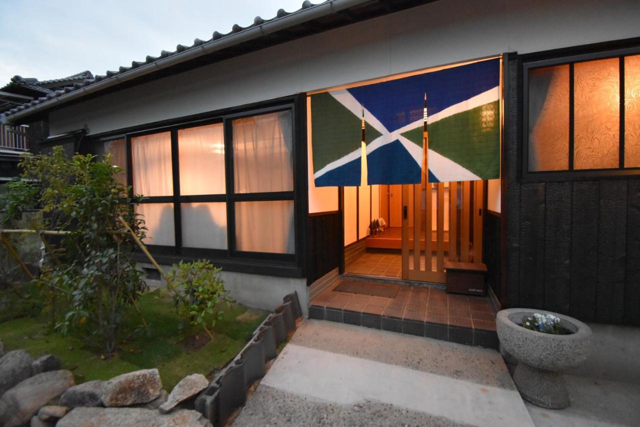 Quaint House Naoshima Hotel Buitenkant foto
