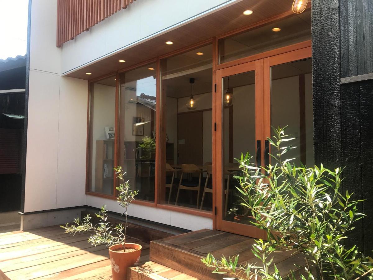 Quaint House Naoshima Hotel Buitenkant foto